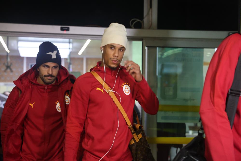 Galatasaray, Konyaspor maçı için Konya’ya ulaştı