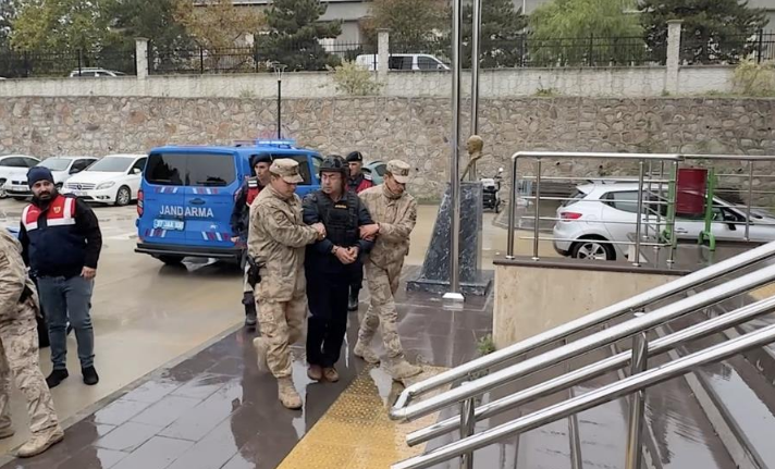 Cami imamını odunla öldüren zanlı tutuklandı