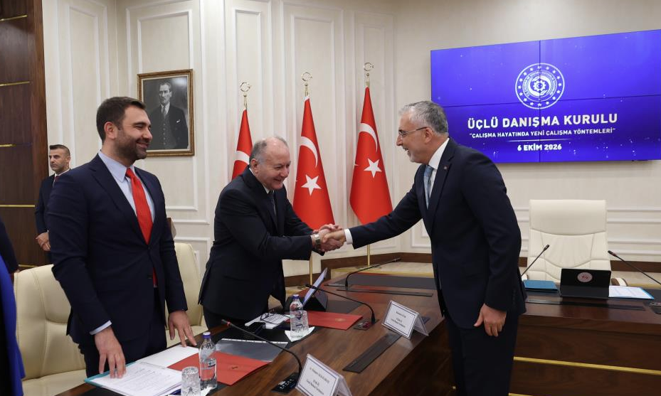 Bakan Işıkhan: İşsizlik yaklaşık 40 aydır tek hanede