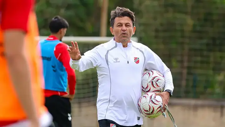 Karşıyaka’da Zafer Uysal dönemi galibiyetle başladı