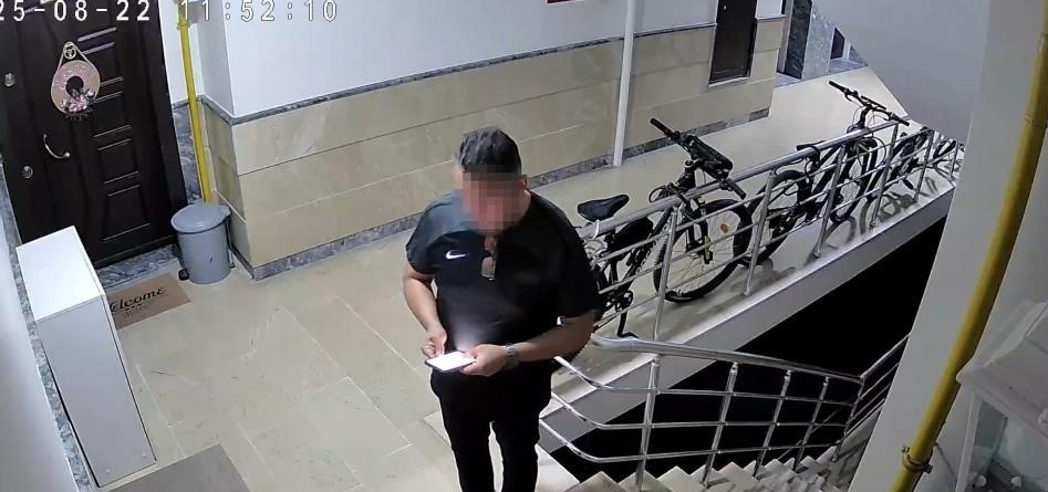 Eşini öldürmek için geldiği binada başka kadını öldürdü