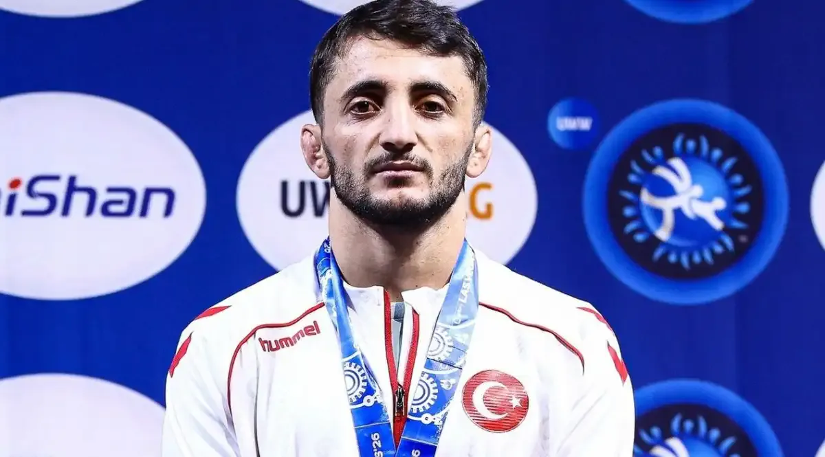 Servet Angi, U23 Dünya Şampiyonası’nda bronz madalya kazandı