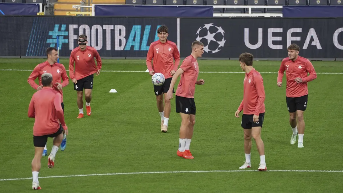 Slavia Prag, Fenerbahçe maçının son provasını yaptı