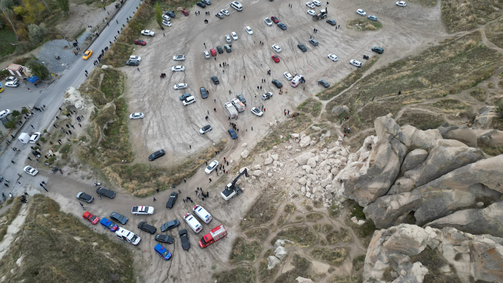 Göreme’de peribacası çöktü: 1 kişinin cansız bedenine ulaşıldı