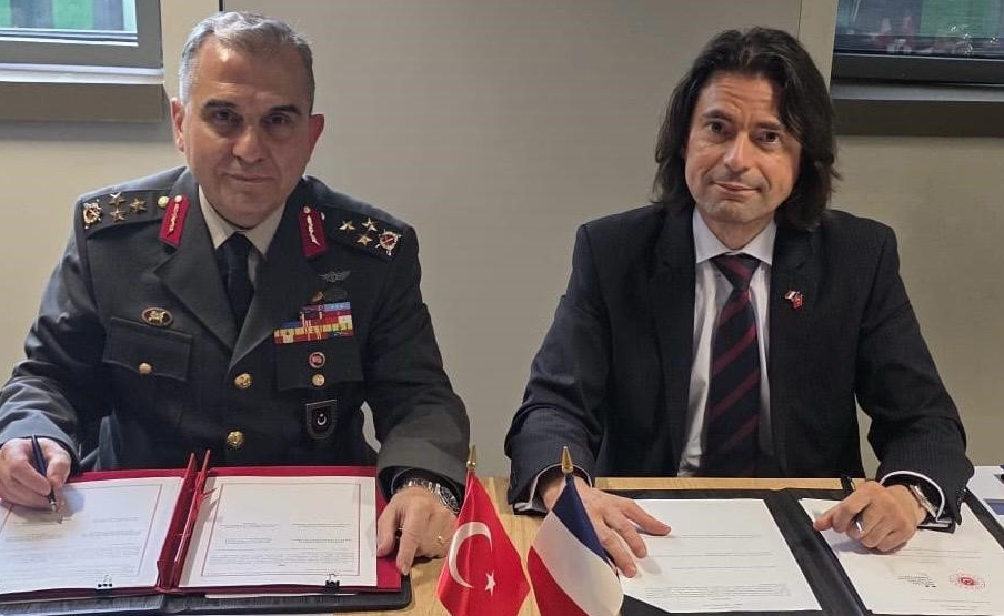 Türkiye ile Fransa arasında savunma iş birliği yol haritası imzalandı