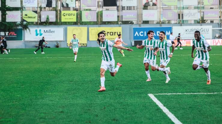 Iğdır FK'dan inanılmaz geri dönüş! İstanbulspor'u uzatmalarda devirdi