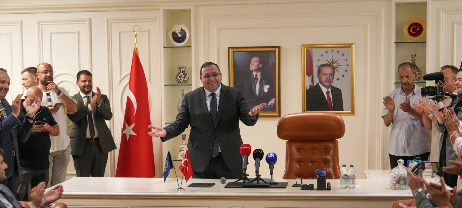 Üsküdar Belediye Başkanvekili Gültekin görevine başladı