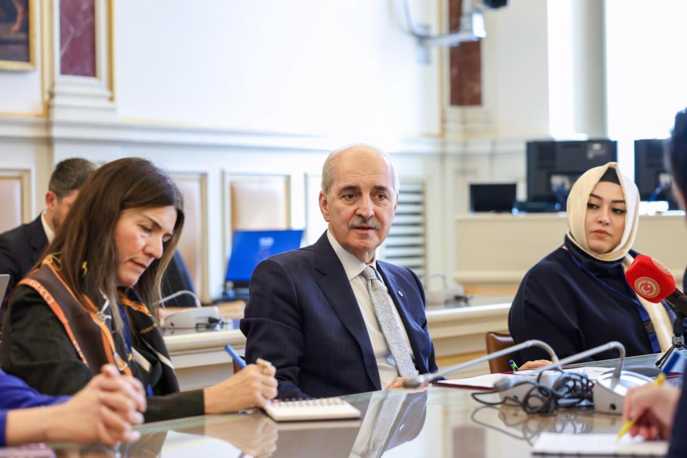 Numan Kurtulmuş, Kanadalı mevkidaşıyla görüştü